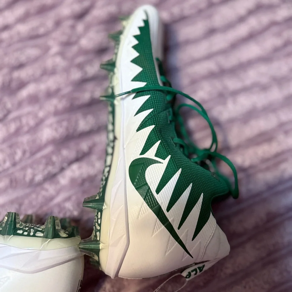 Alpha Menace Pro Mid Pine Green/White Cleats‎   sz 16